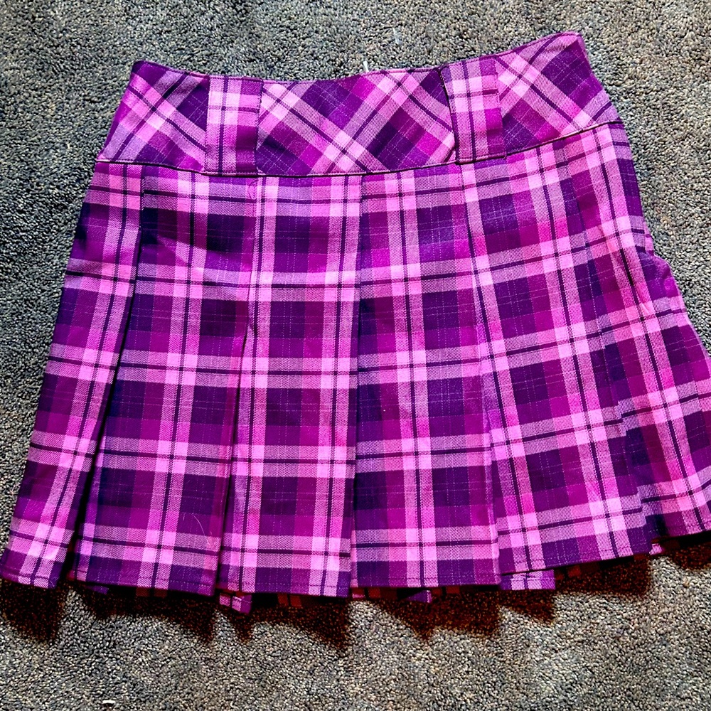 Pleated purple skirt
